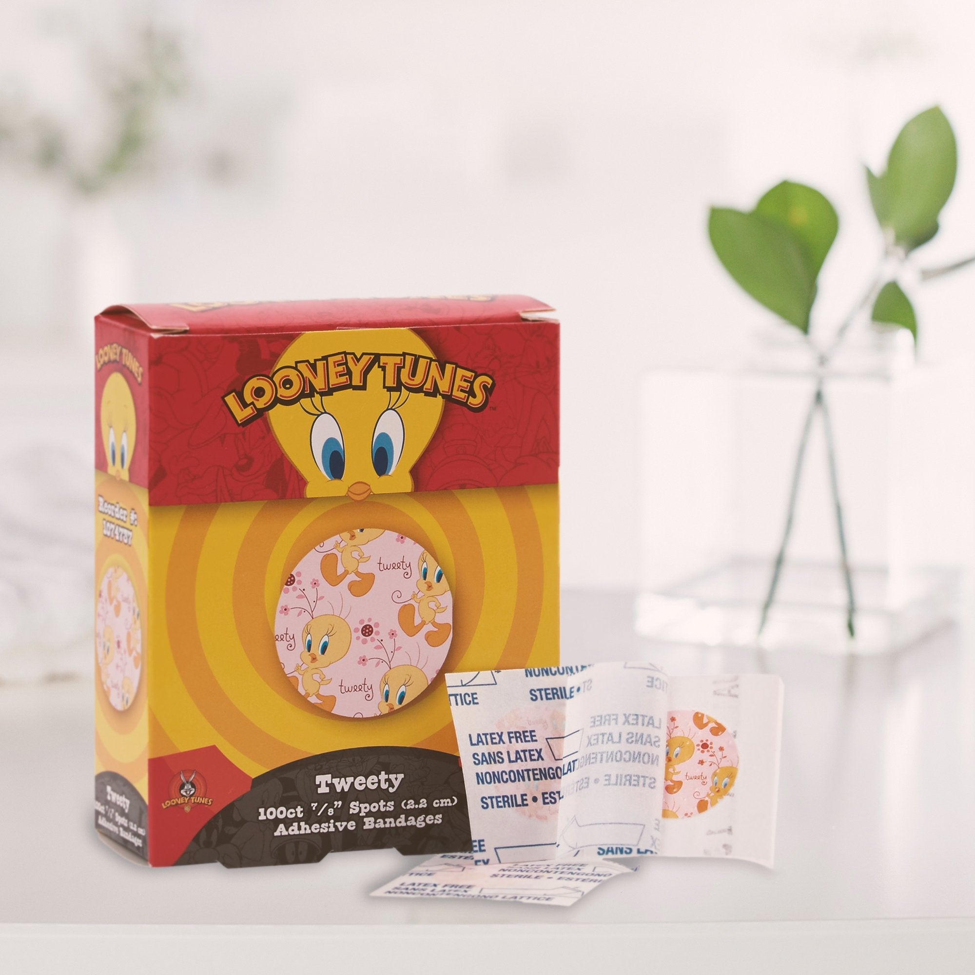 Looney Tunes™ Stat Strip® Adhesive Spot Bandage, 7/8-Inch Round 1074737