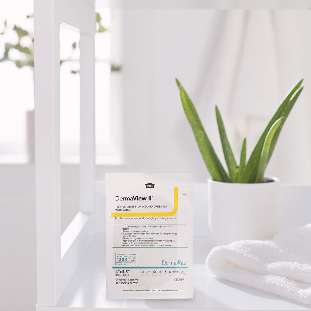 DermaView II™ Transparent Film Dressing with Border, 4 x 4½ Inch 00253E