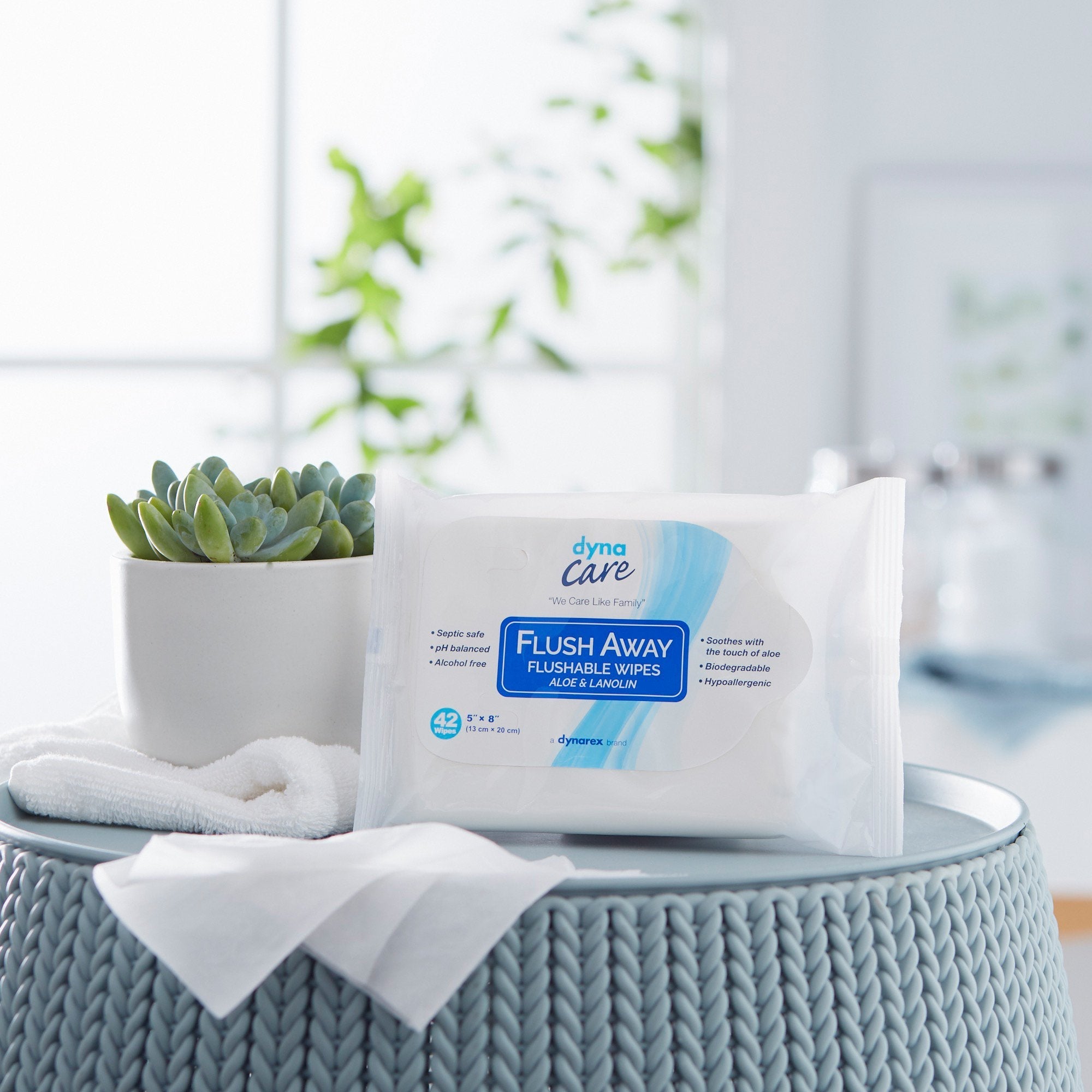 dynarex® Scented Flushable Wipes, Soft Pack 1324