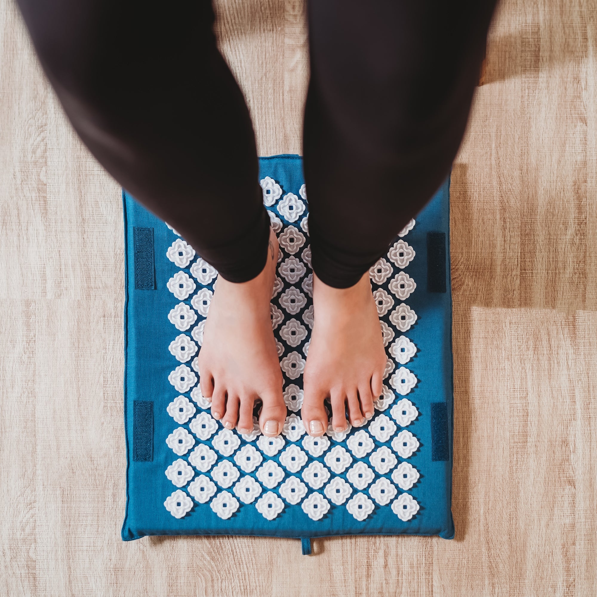 Kanjo Acupressure Memory Foam Foot Mat, Teal KANSAPF