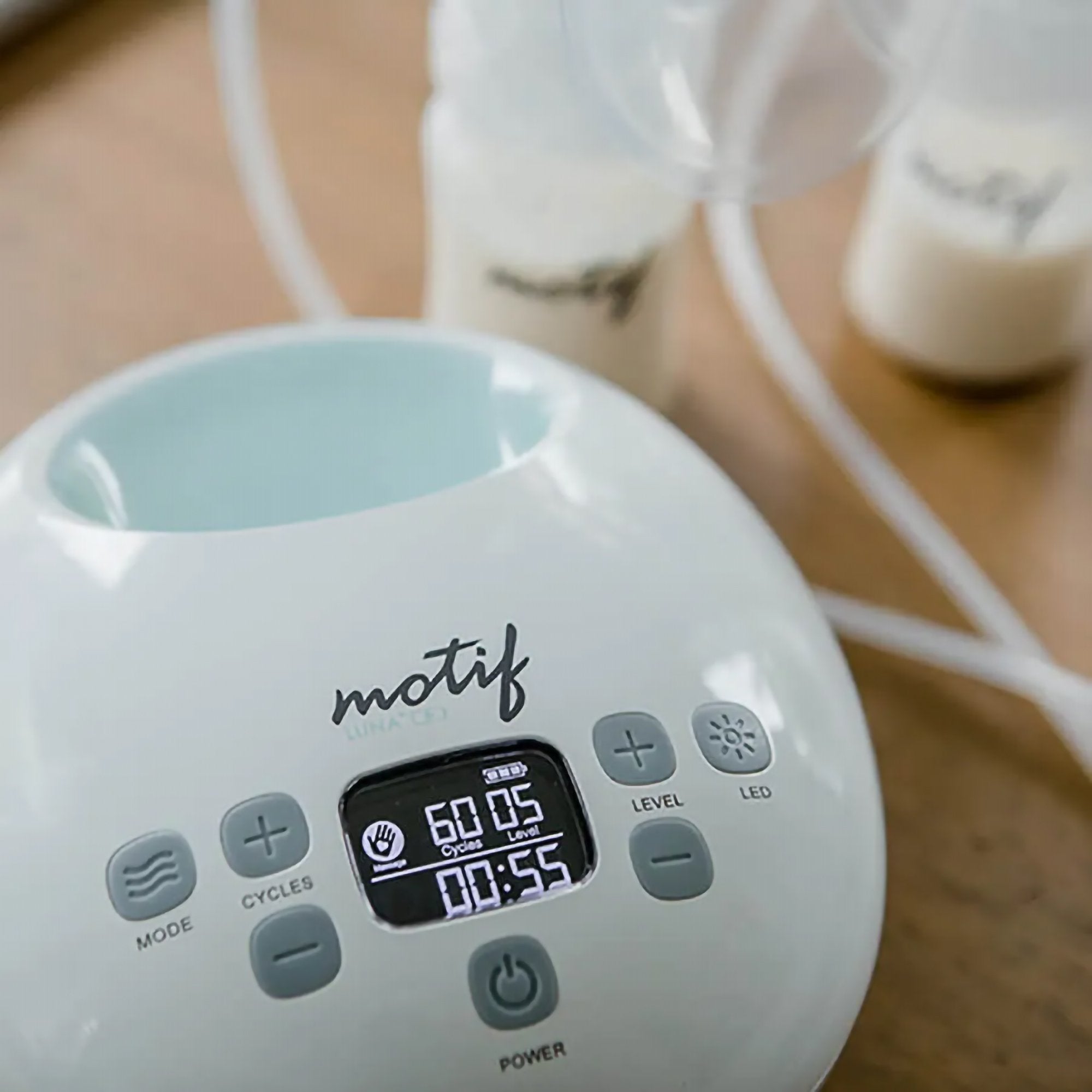 Luna Double Electric Breast Pump Kit AAA0013-20