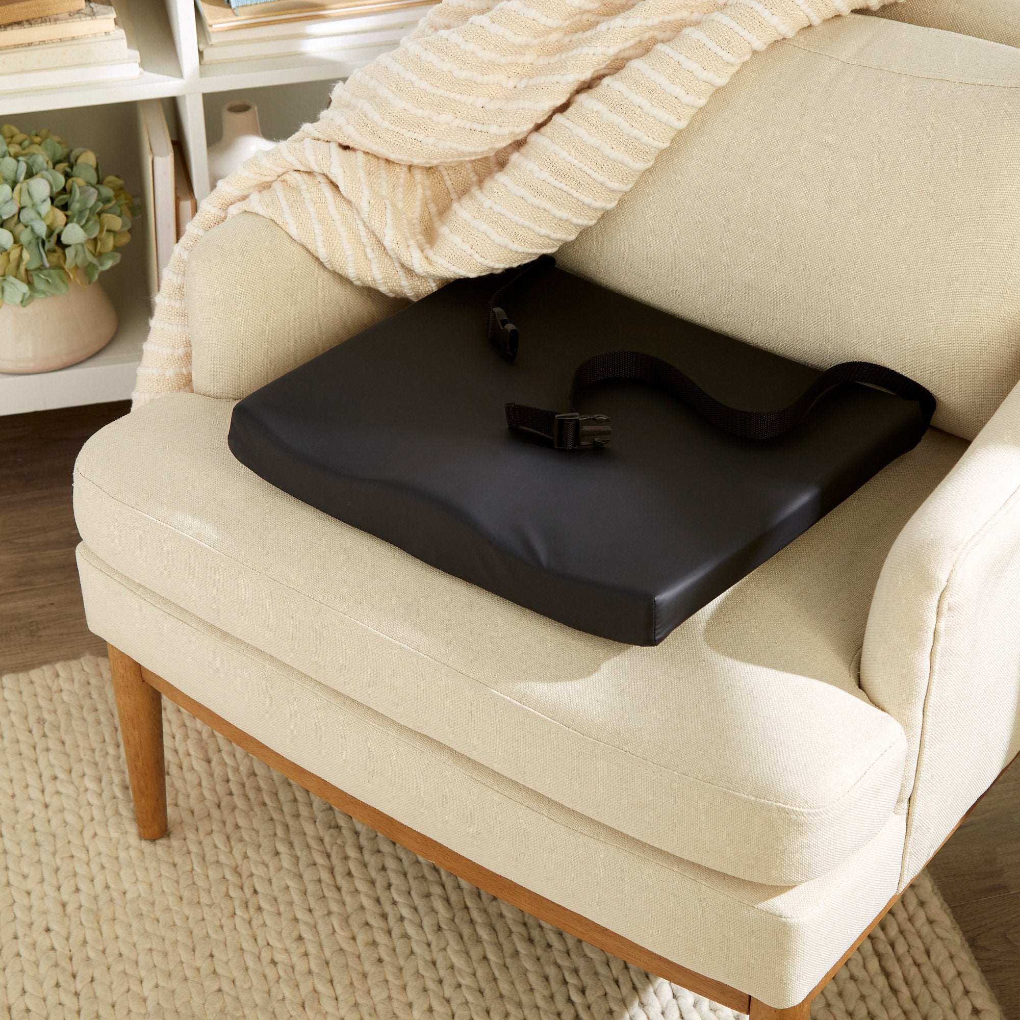 McKesson Premium Molded Foam Seat Cushion, 18 x 16 x 3 Inch 170-76002SP