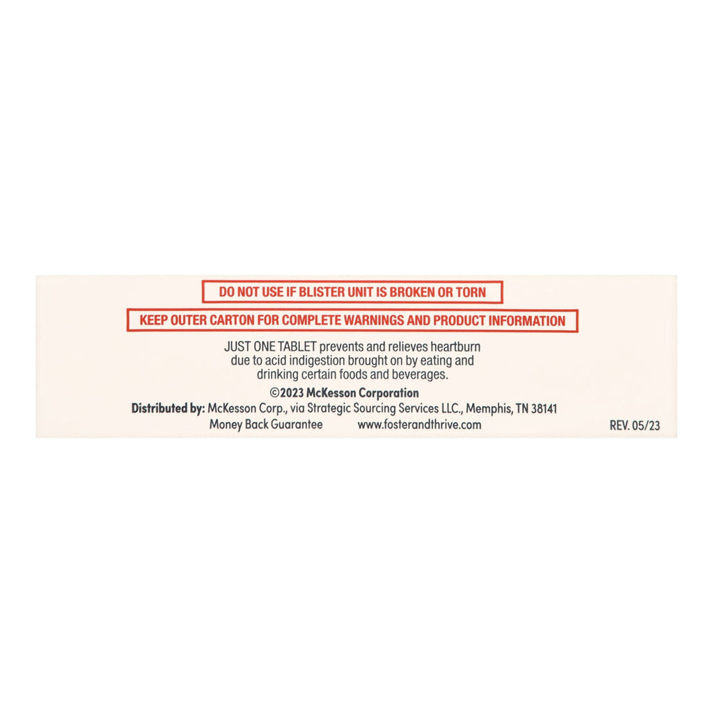 Foster & Thrive™ Original Strength Acid Reducer Famotidine Tablets 10 mg 70677110201