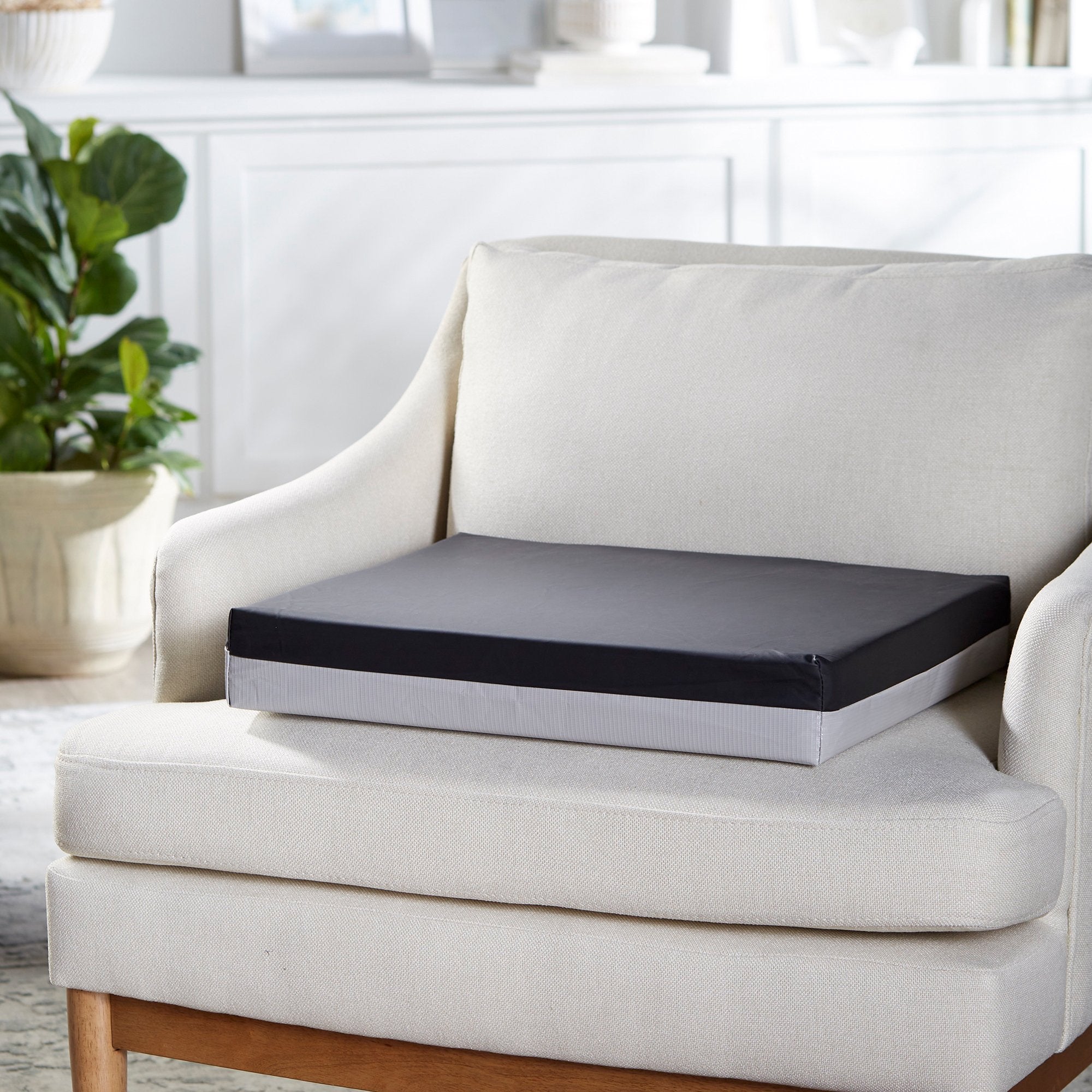 McKesson Foam Seat Cushion, 20 x 16 x 3 Inch 170-71004