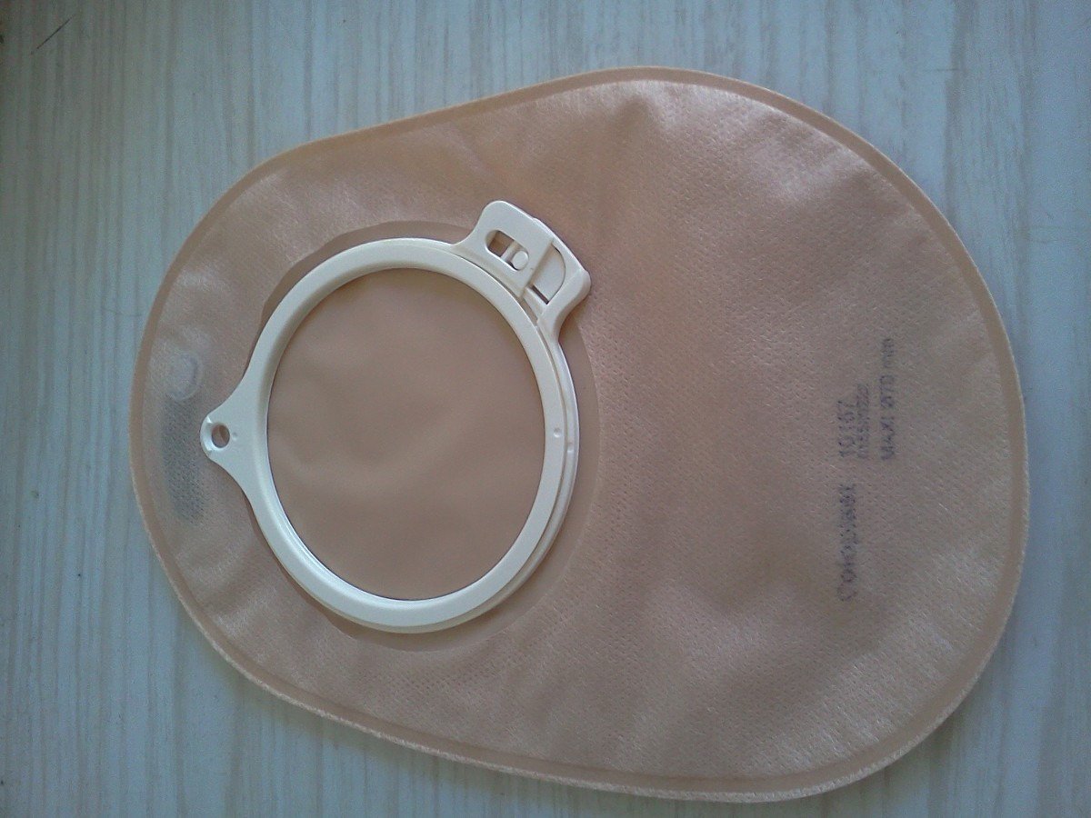 SenSura® Click 2-Piece Closed End Opaque Ostomy Pouch, Yellow Match 10167